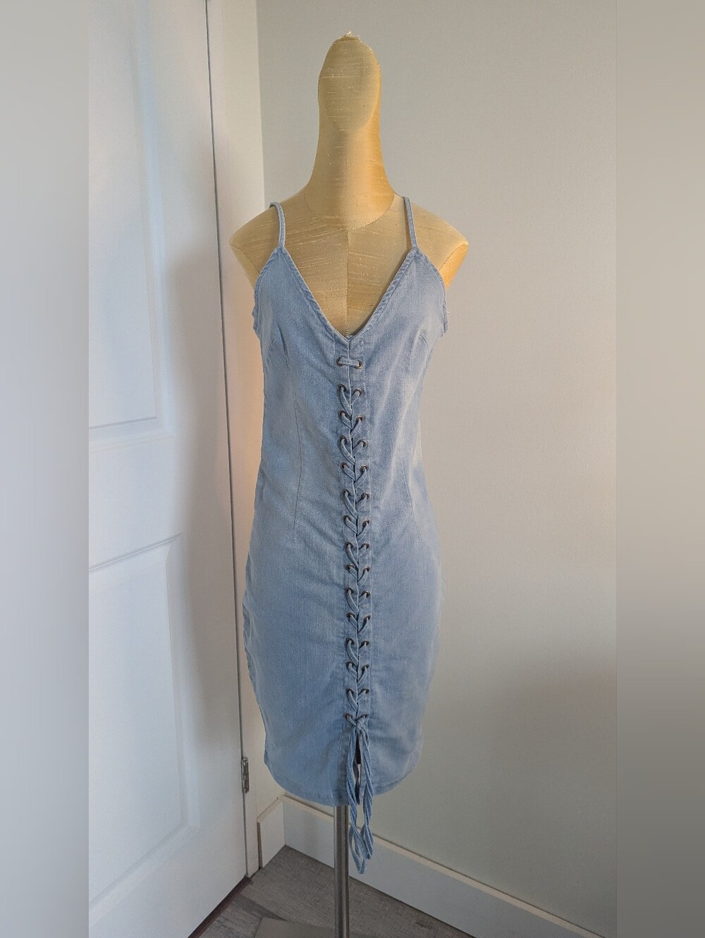 Revamped Y2K Light Blue Lace-Up Denim Midi Club Wear Dress Size S